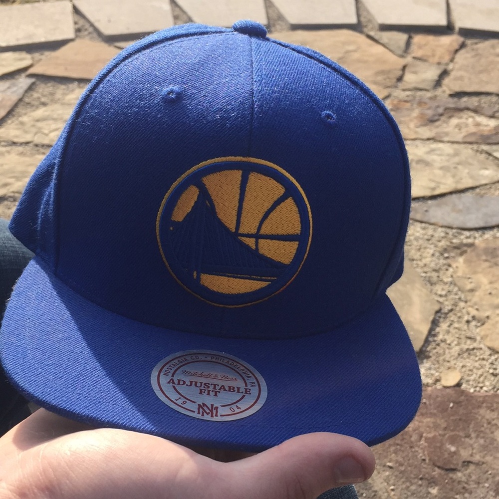 Warriors snap back hat